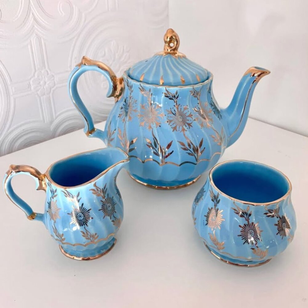 Vintage “Cornflower Blue” Sadler teapot set 💙